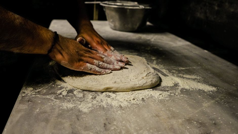 Neapolitan Pizza Dough for Beginners: A Simple Recipe